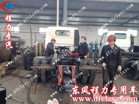 已快完工的東風(fēng)銳鈴藍牌清障車