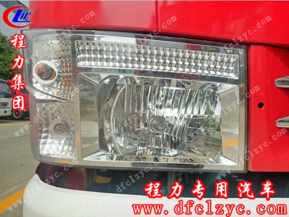 東風(fēng)小多利卡水罐消防車（國五）外觀細節(jié)圖