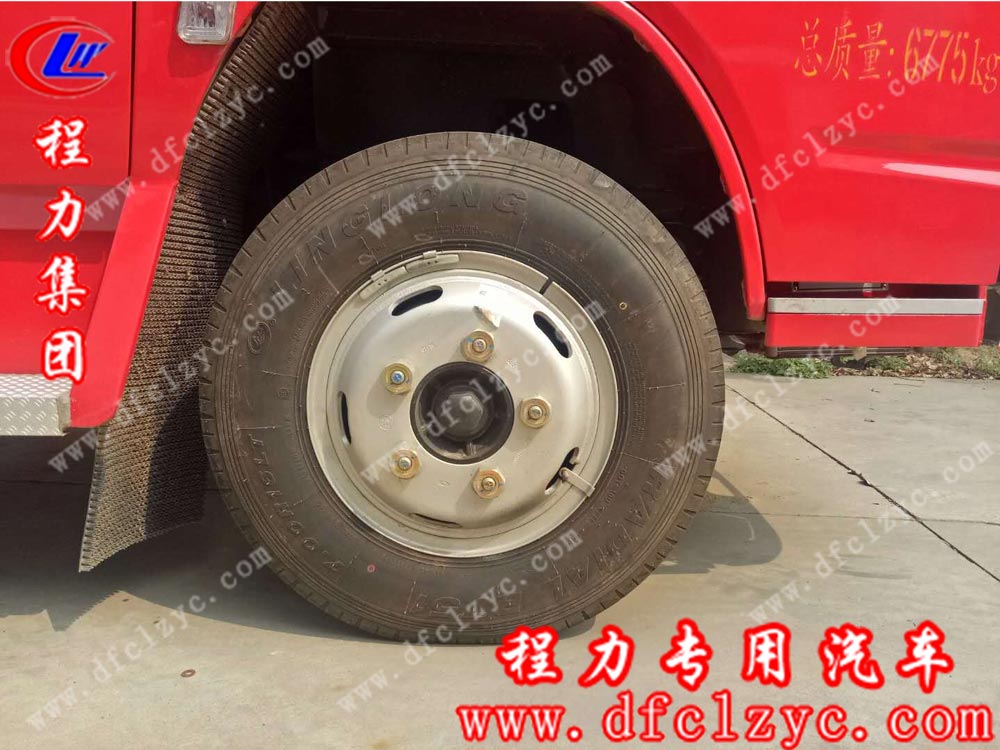 東風(fēng)小多利卡水罐消防車（國五）外觀細節(jié)圖