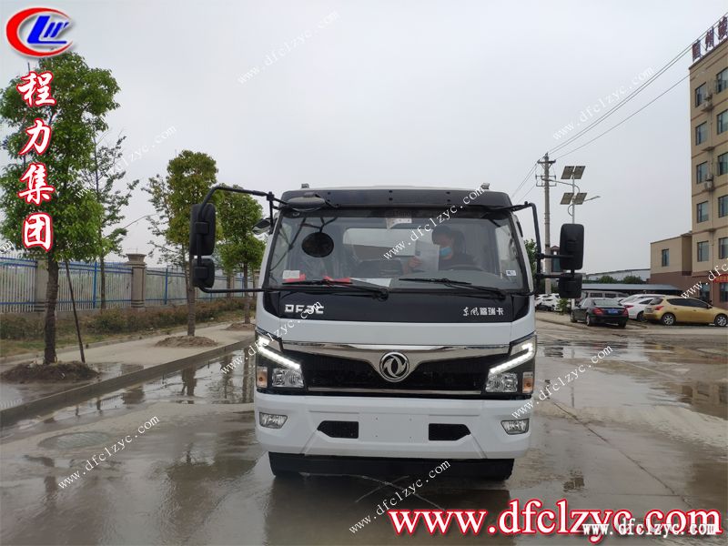程力集團(tuán)東風(fēng)福瑞卡多功能綠化灑水車(chē)